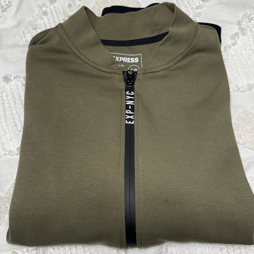 Express extra large forest green men zip up sweater